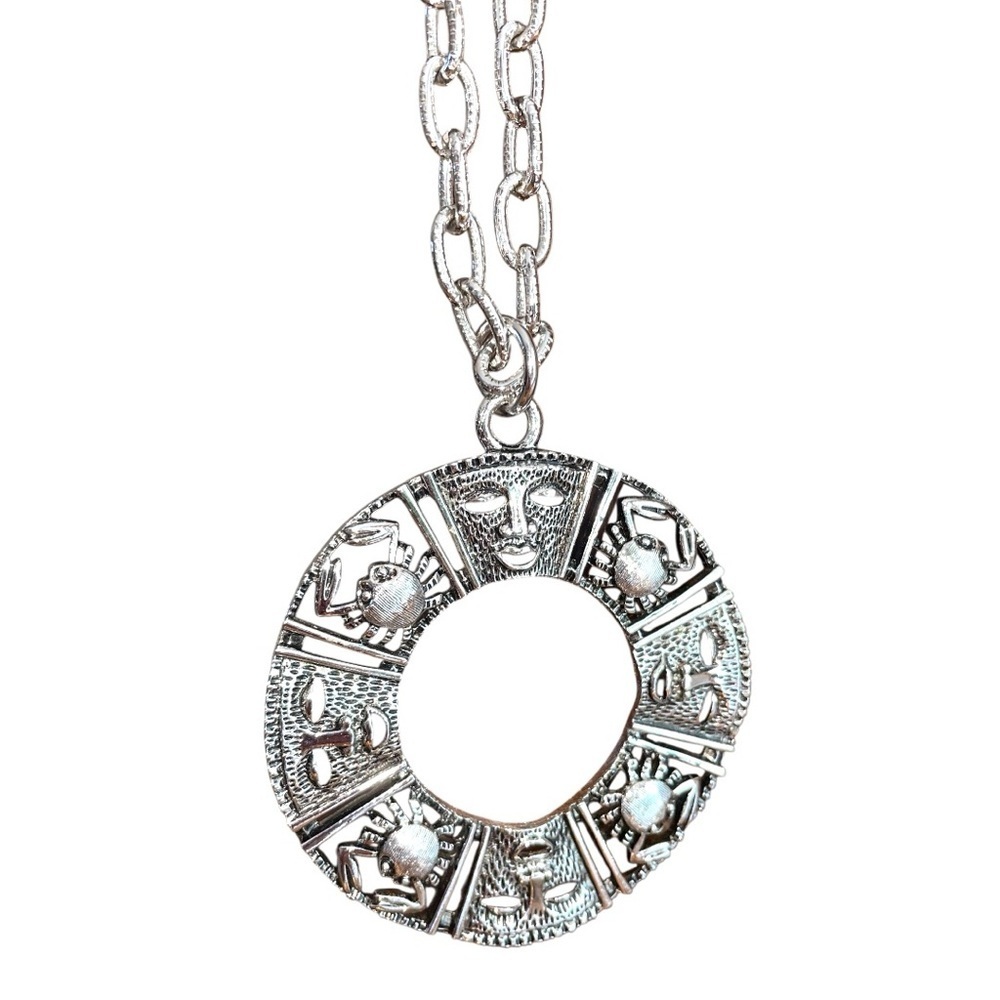 Sarah Coventry Talisman of Love, pendant w/ long chain and clip on earrings,1970 - Picture 7 of 14